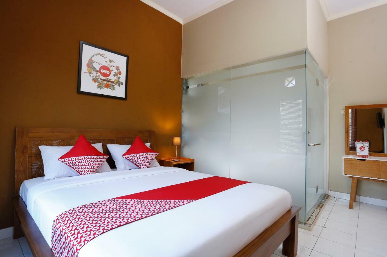 Oyo 1072 Kampung Condro Wulan Guesthouse Maguwo Zewnętrze zdjęcie