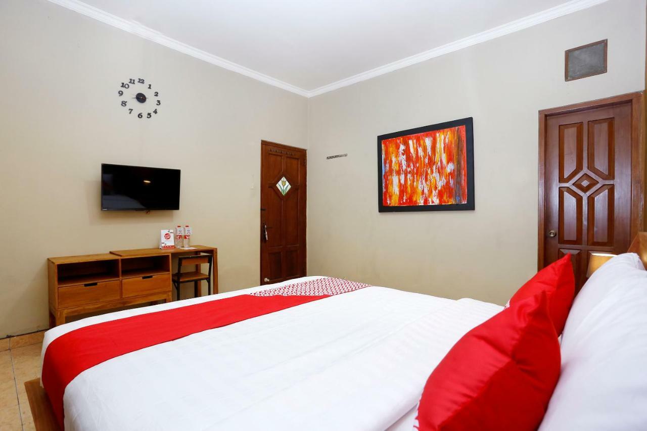 Oyo 1072 Kampung Condro Wulan Guesthouse Maguwo Zewnętrze zdjęcie