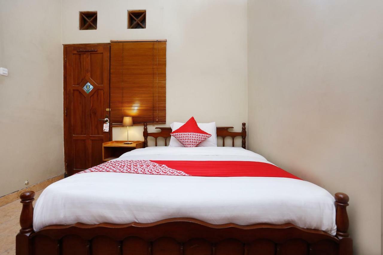 Oyo 1072 Kampung Condro Wulan Guesthouse Maguwo Zewnętrze zdjęcie