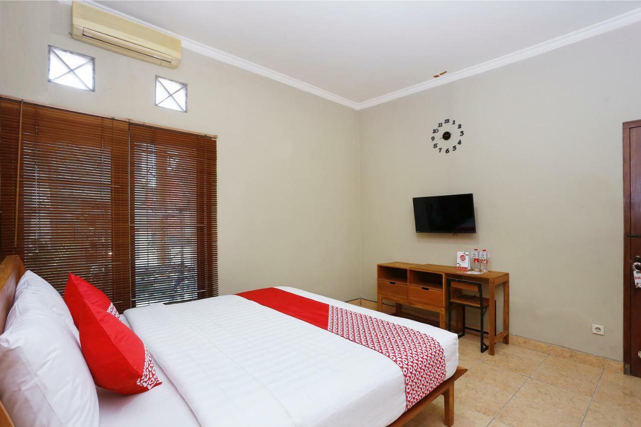 Oyo 1072 Kampung Condro Wulan Guesthouse Maguwo Zewnętrze zdjęcie